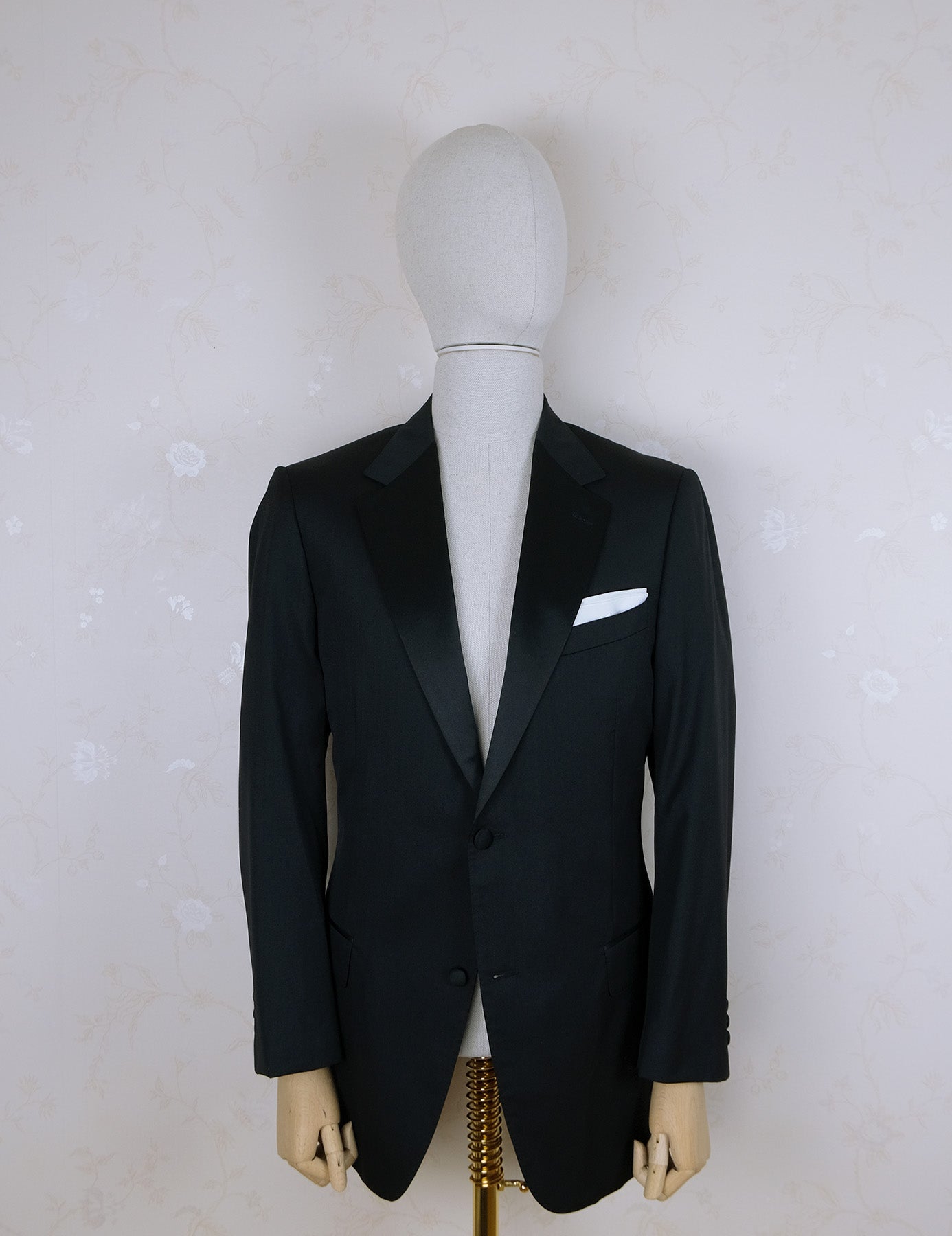 Cavaliere, dinner suit, size 52EU, all wool, tuxedo