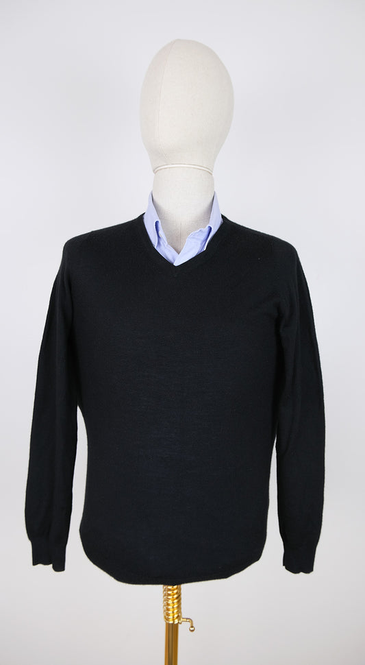 John Smedley, black cashmere jumper, size XS, RRP 500 e