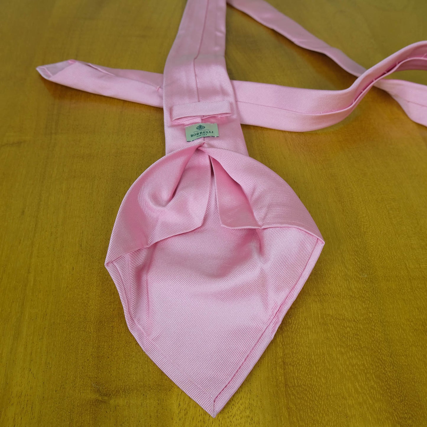 Luigi Borrelli, pink 7-fold silk tie, made in Italy