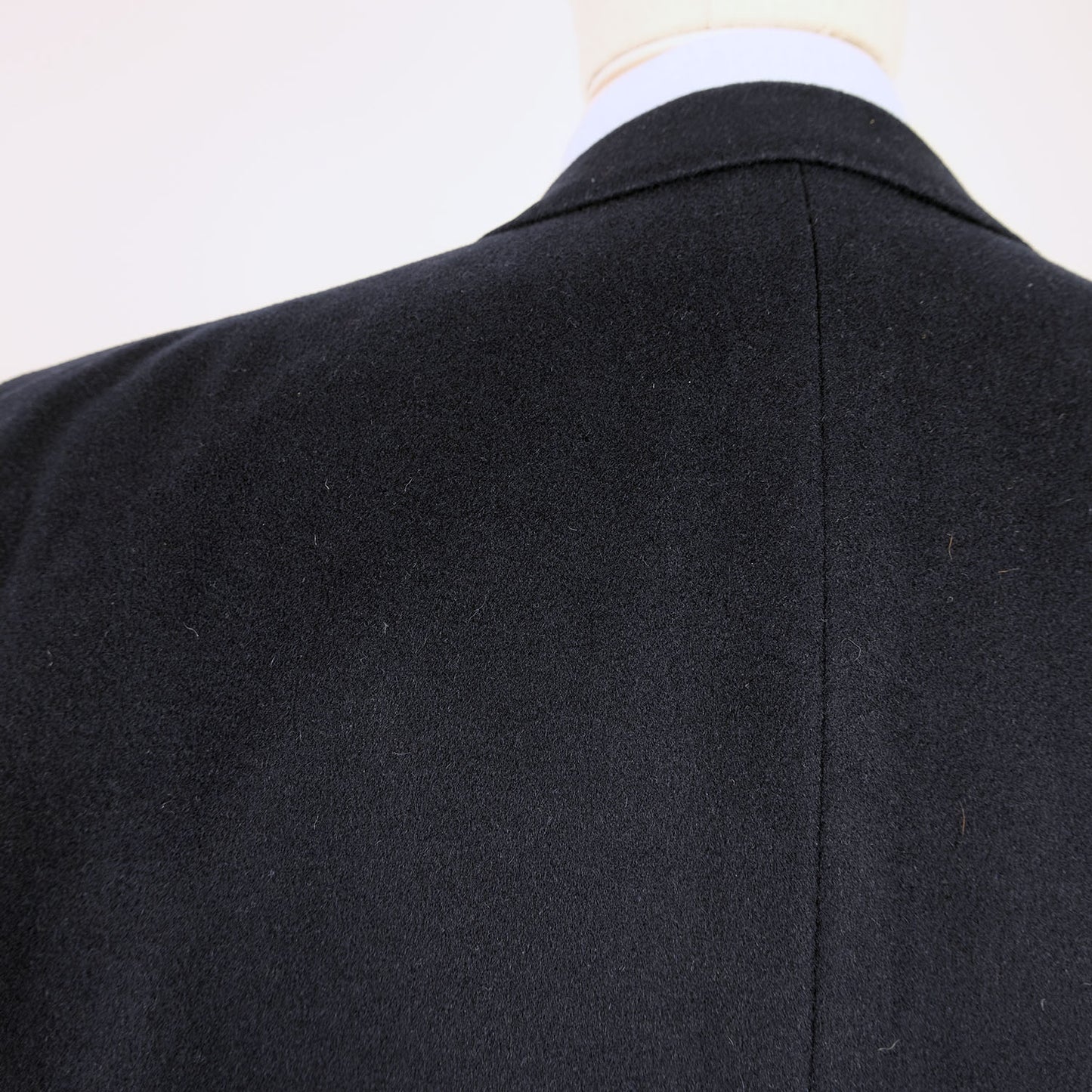 Chester Barrie, navy cashmere jacket, size 56EU, RRP 2400 euros
